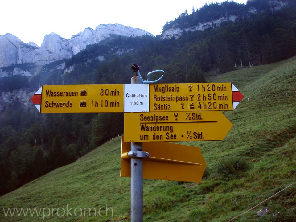 Wegweiser bei Chlihütten