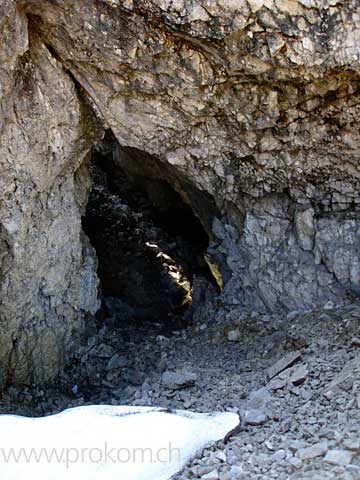 Schrattenkalk Höhle