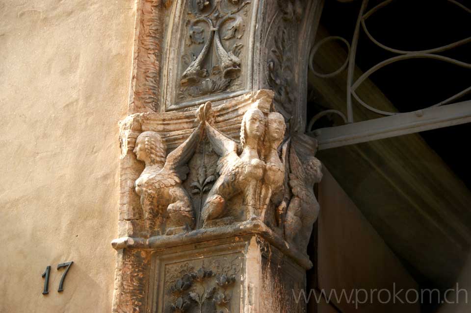 Filigrane Bildhauerarbeit