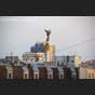 Säule vom Maidan über den Dächern