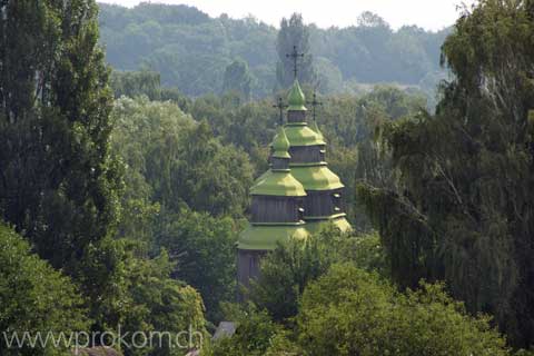 Pirogovo: orthodoxe Holzkirche